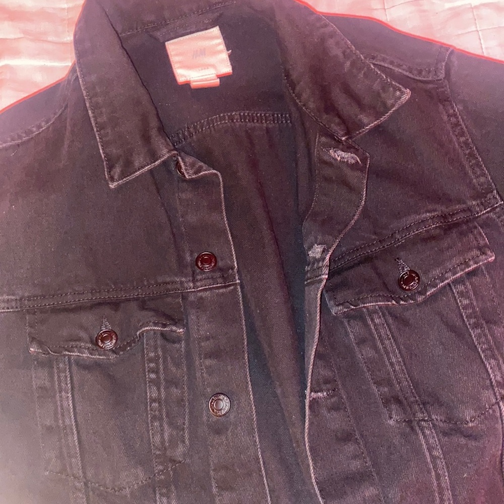 Men’s size medium jean jacket all black